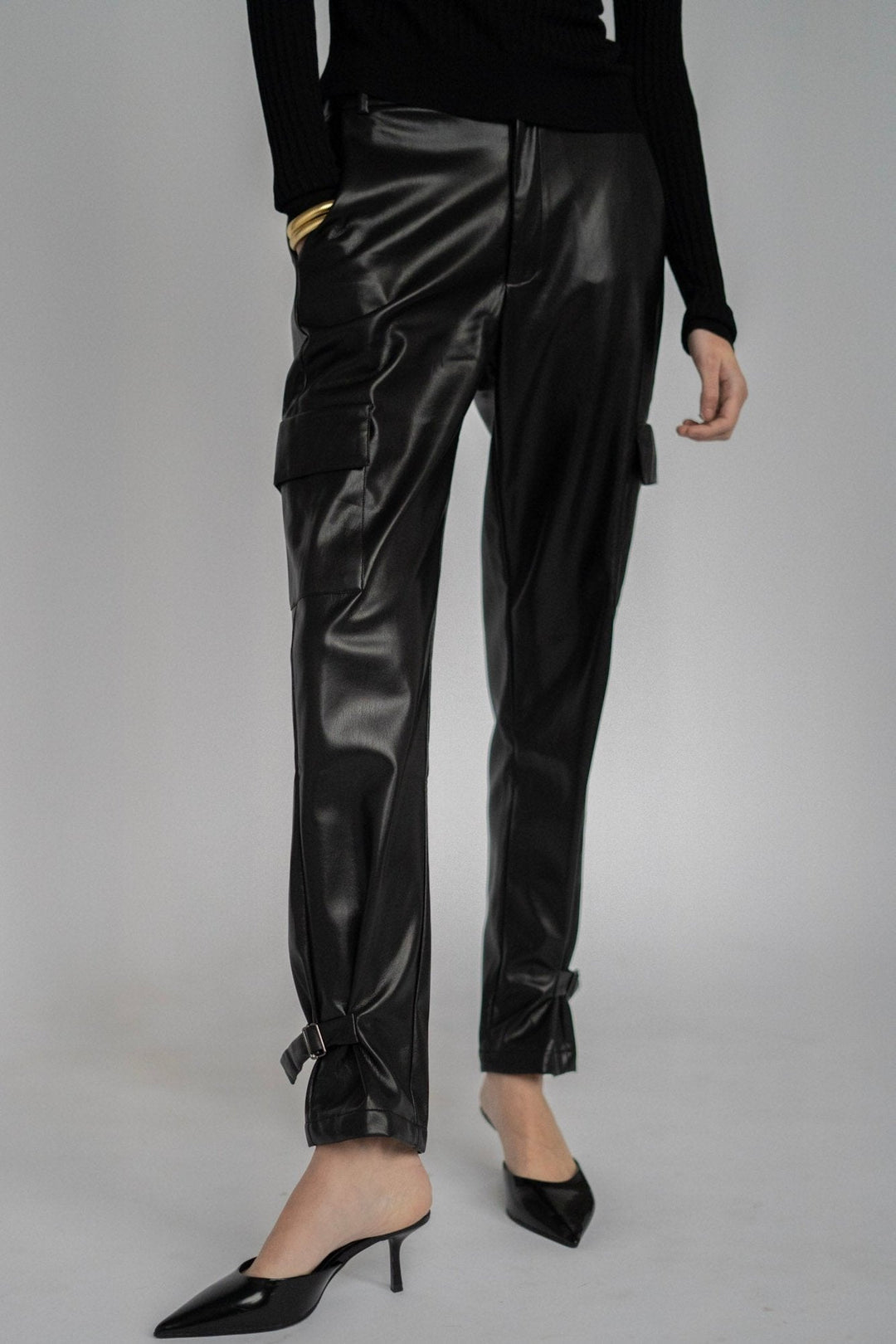 Leather Cargo Black