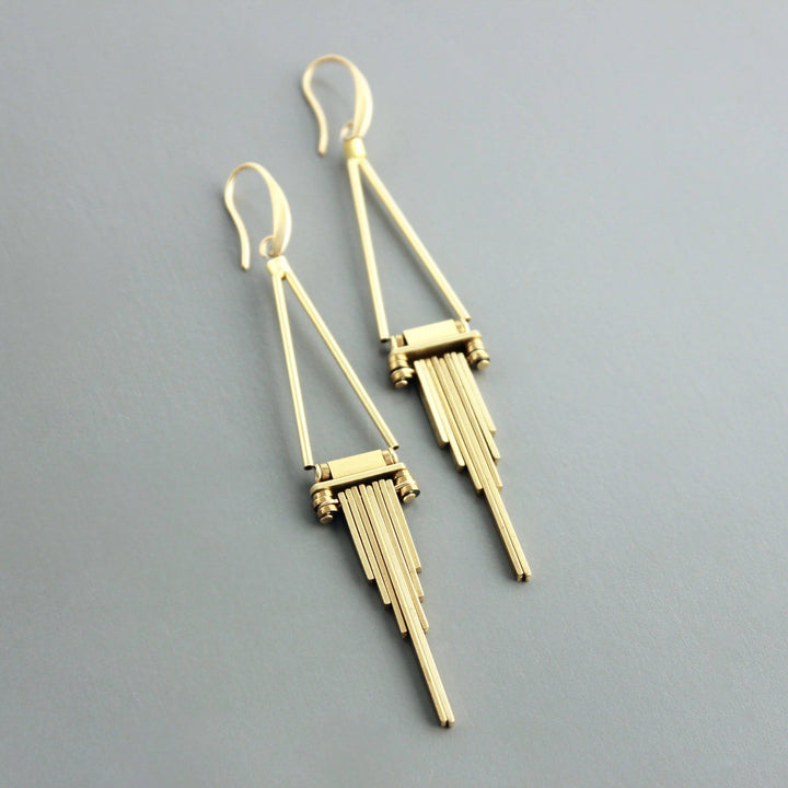CHRE89 Geometric brass earrings
