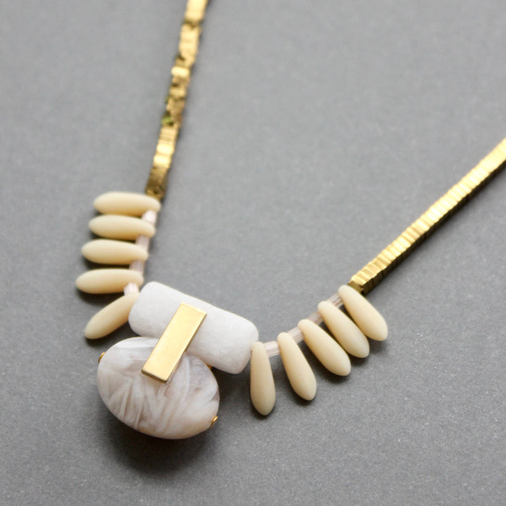 ISL317 Mini glass fringe agate and hematite necklace