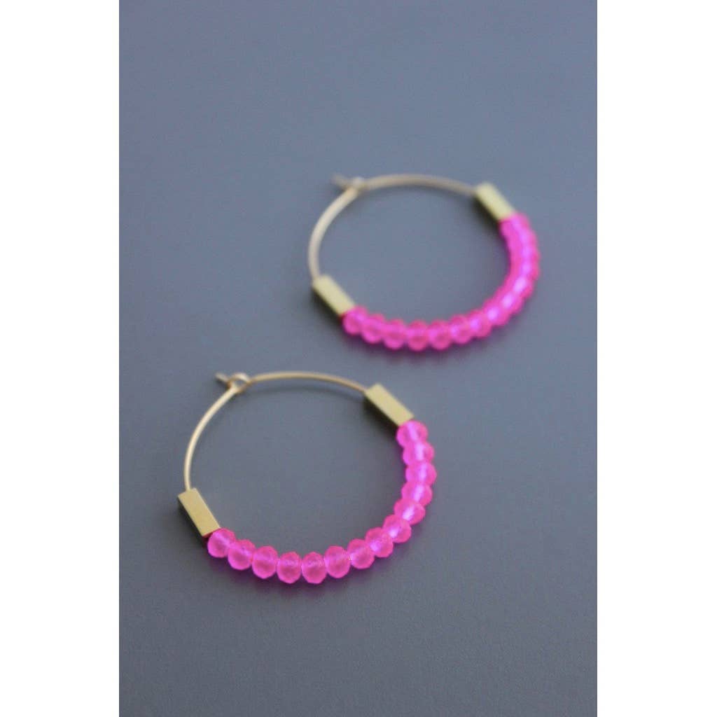 WLLE05 Neon pink glass hoop earrings