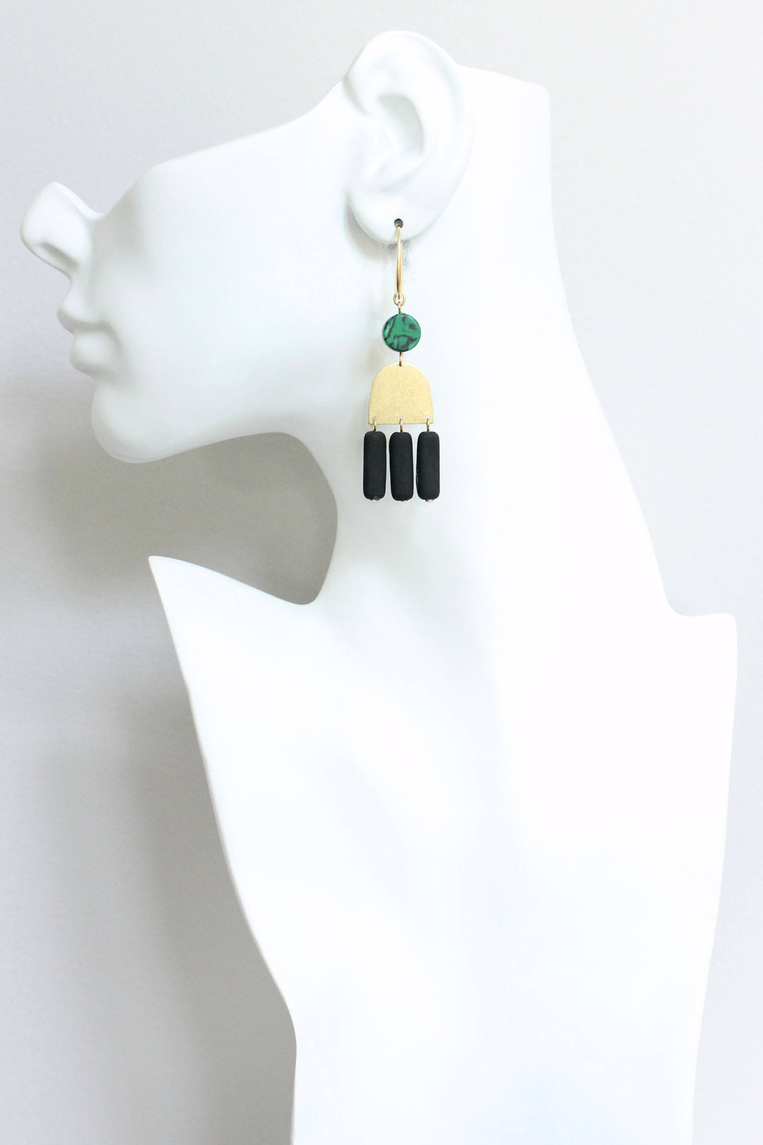 JLTE48 malachite and black glass earrings