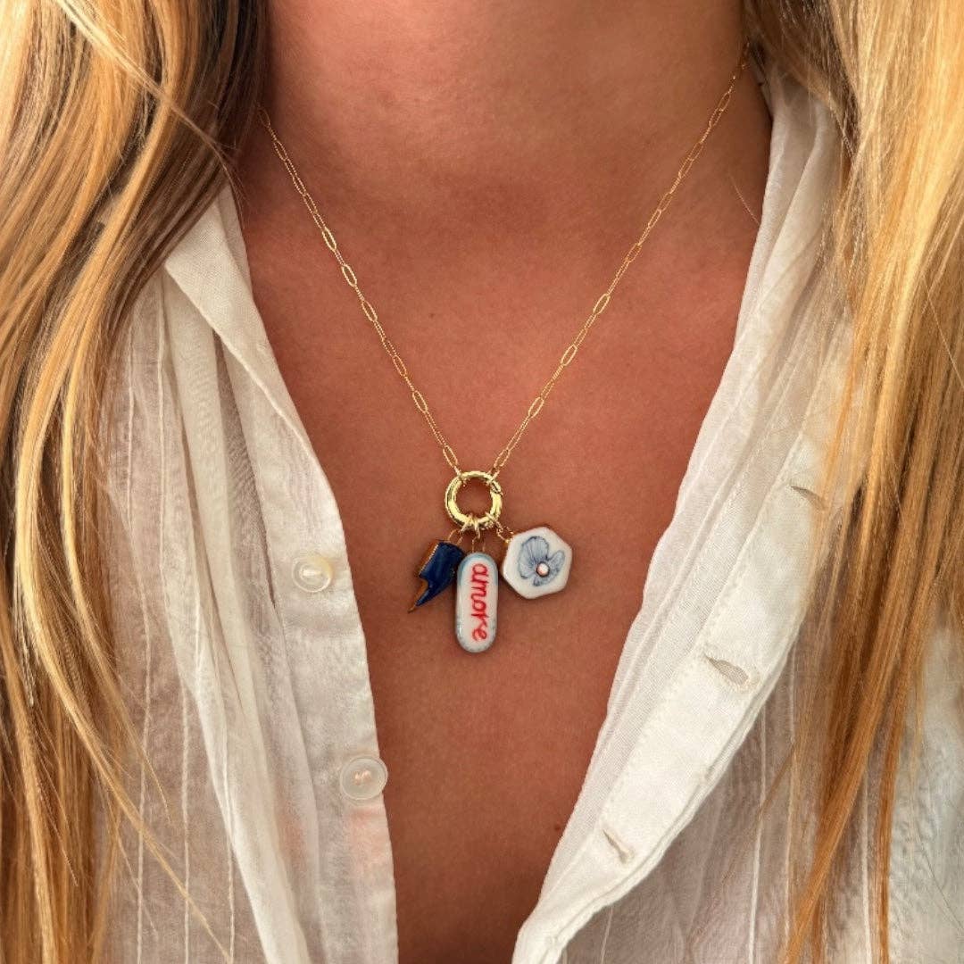 “Amore” Bar Charm