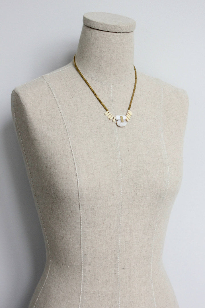 ISL317 Mini glass fringe agate and hematite necklace
