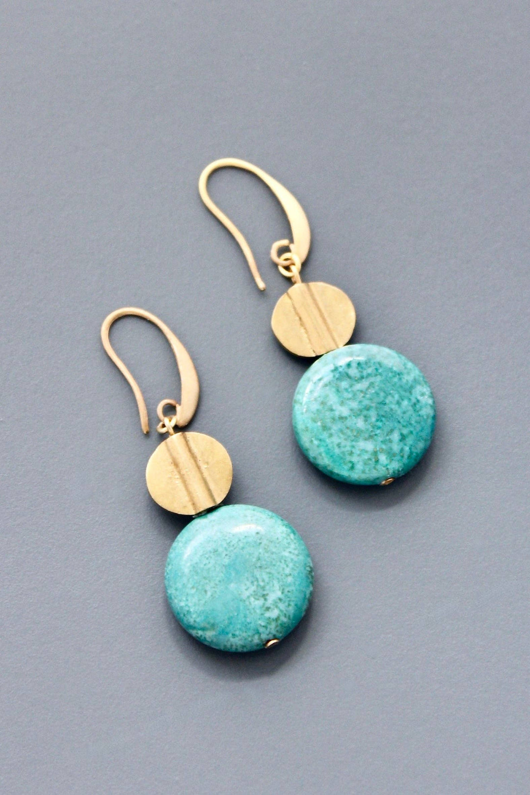 HYLE22 Turquoise disc earrings