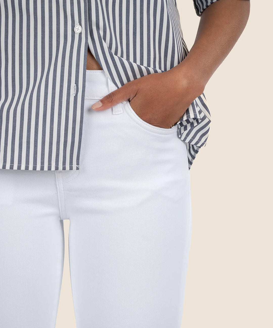 Amy Crop Straight Leg Fray Jeans