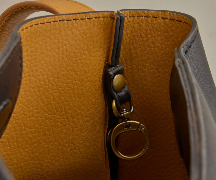 Rayna Shoulder Bag