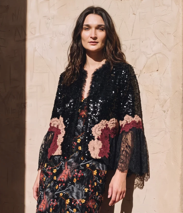 Elagia Coverup