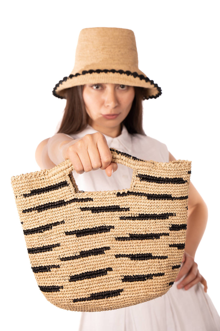 Mini ConCon Crochet Petite Straw Basket