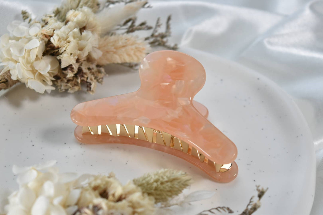 French Claw in Peach