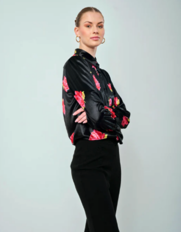 Jona Top in Black Rosy Garden